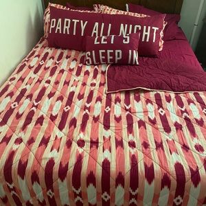VS Pink Queen Size Bedding Set-Burgundy